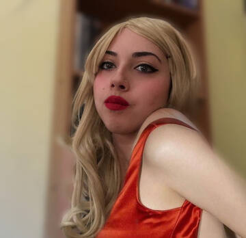 Public Photo of Lilit97