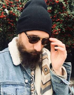 Foto pública de bearded_pleasure