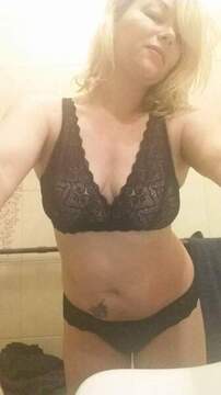 Public Photo of Goddess75